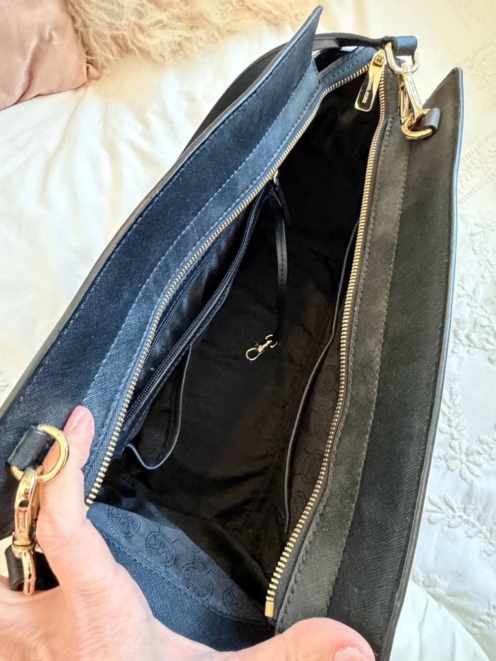Michael Kors Selma Large Black Saffiano Leather Satchel Gold-Tone Hardware